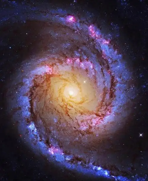 hubblespacetelescope拍摄外太空星系