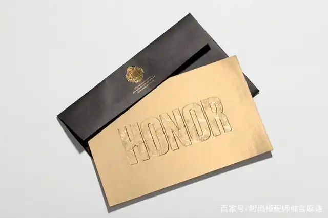 时装周邀请函如何拿到?