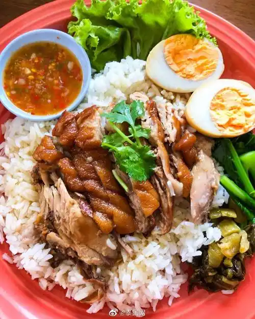 来碗泰式猪脚饭. fr.kuhungry_高清图集_新浪网