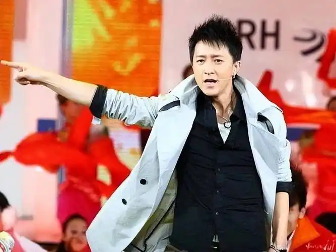 韩庚从顶流到沉寂,流量的时代比想象中更加残酷_公司_金希澈_电影