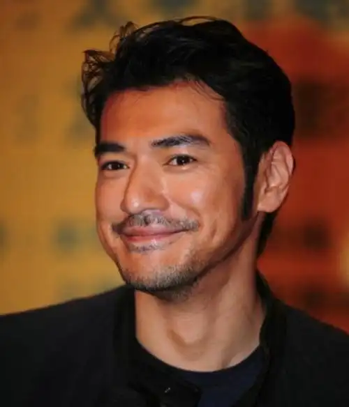 盘点娱乐圈留络腮胡子帅气十足的七大明星,更显成熟