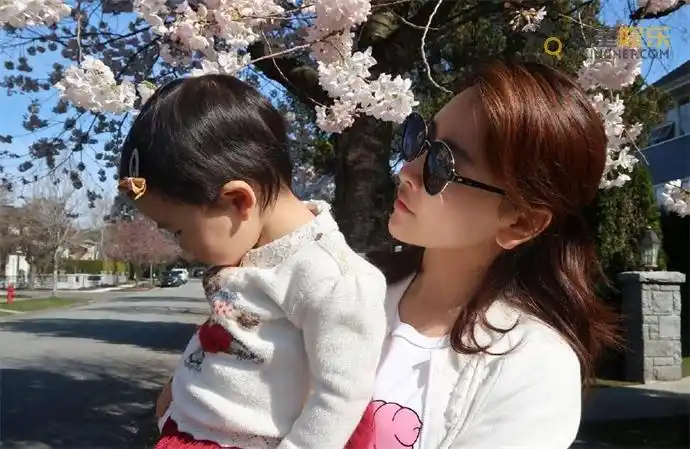 毛俊杰个人资料图片低调嫁圈外老公且已升级当妈了