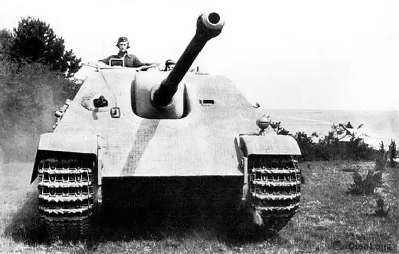 训练中的二战德军654坦克歼击营此时刚接手猎豹