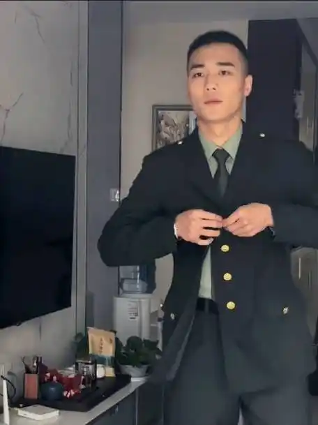 马村长很忙的微博视频