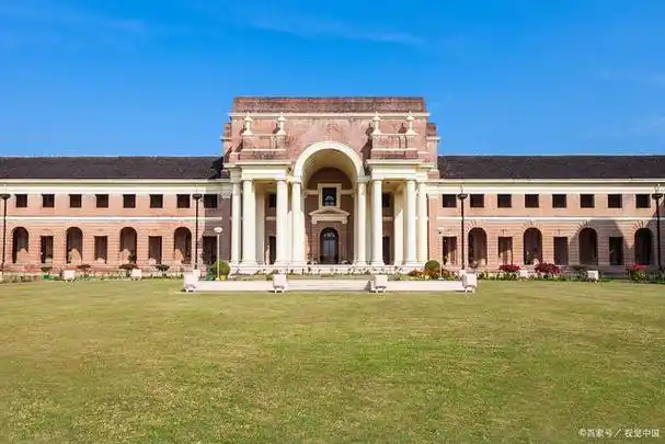 想要申请巴塞罗那大学研究生,需要什么条件?