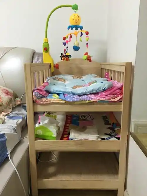 自己做的实木婴儿床