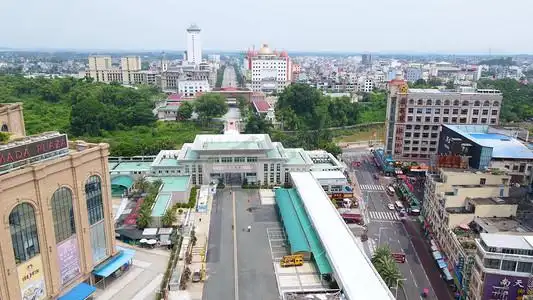 广西东兴出入境口岸航拍越南