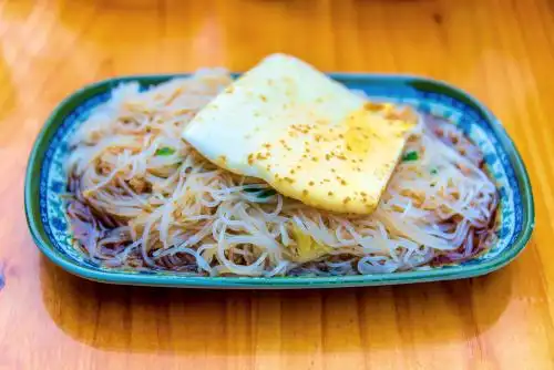 广东传统早餐小吃——蒸米粉