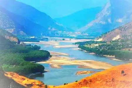 怒江三江并流风景区