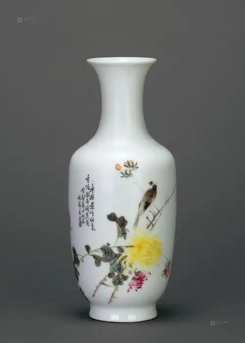 2813毕伯涛粉彩菊花小鸟瓶