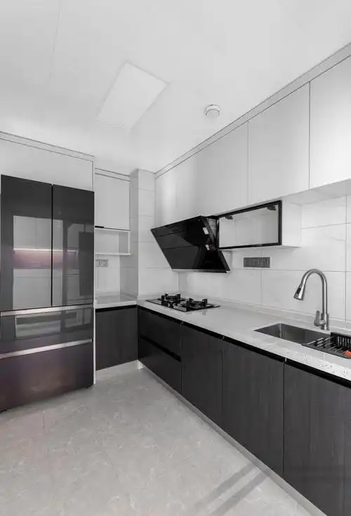 现代化厨房的设计使得老旧厨房的问题得到了解决,它引入了许多前卫的