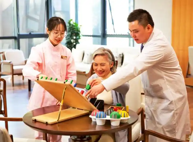 保利天悦和熹会养老院,坐落广州市中心的高端养老社区_手机搜狐网