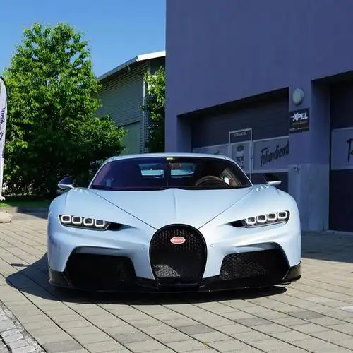 豪车巅峰之作全球限量30台布加迪chironsupersport