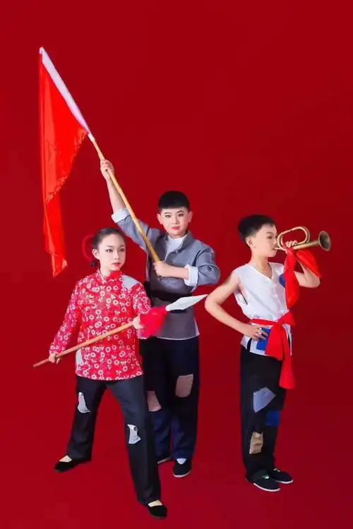 现代红色穿越儿童剧七色花演出公告