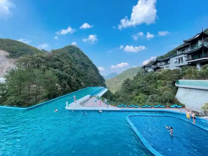 最真实的入住体验|金佛山爱必侬度假酒店