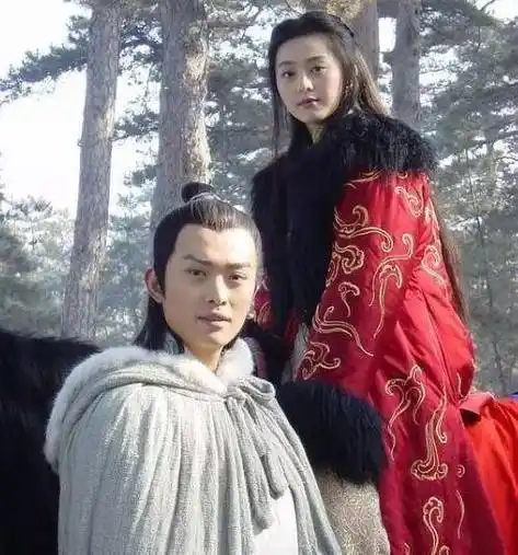 《新绝代双骄》由胡一天,陈哲远,梁洁,梁婧娴等人主演,看演员阵容还不