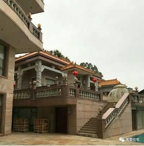 农村深山里千万豪宅,自挖"小湖",看了让我怀疑人生