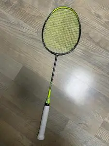 wellsun正品羽毛球拍,4u超轻.入门级羽毛球拍.配有羽