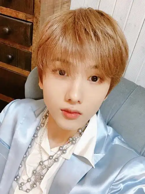 朴志晟那些legend级自拍