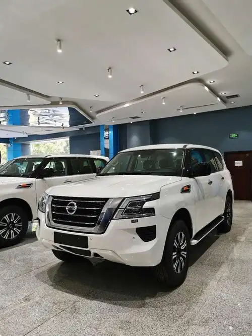 2020款日产尼桑途乐y62顶级越野车参数解析