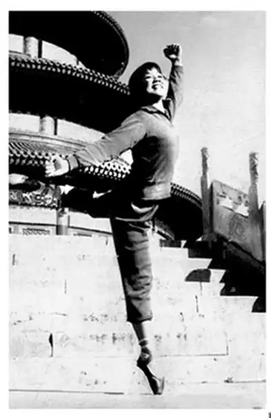 越战牺牲的第一个女兵,人称"芭蕾女神",牺牲时年仅24岁