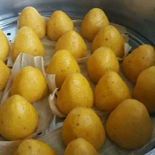 p>窝窝头,中国北方地区常见的面食.