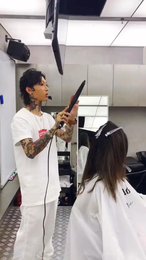 godhandsjoe潘于兰