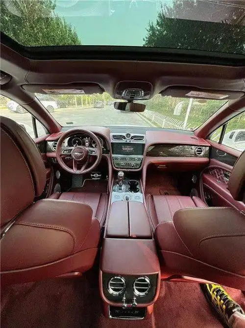 温暖情怀宾利添越v8现车多台258万全国|内饰|雷克萨斯