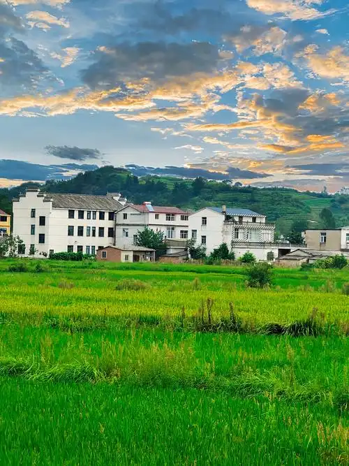 新县大别山乡村