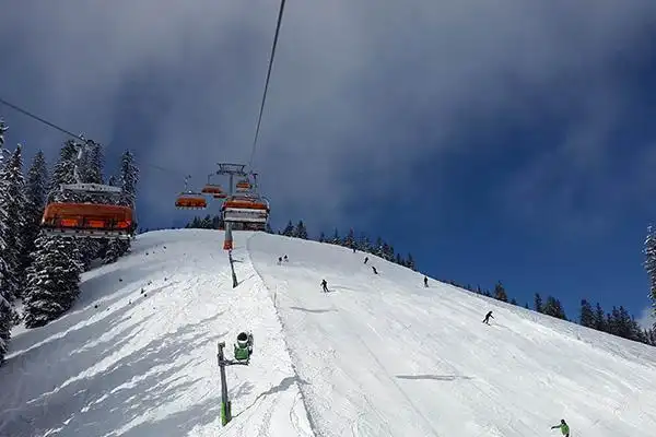 20202021兰州龙山国际滑雪场游玩指南