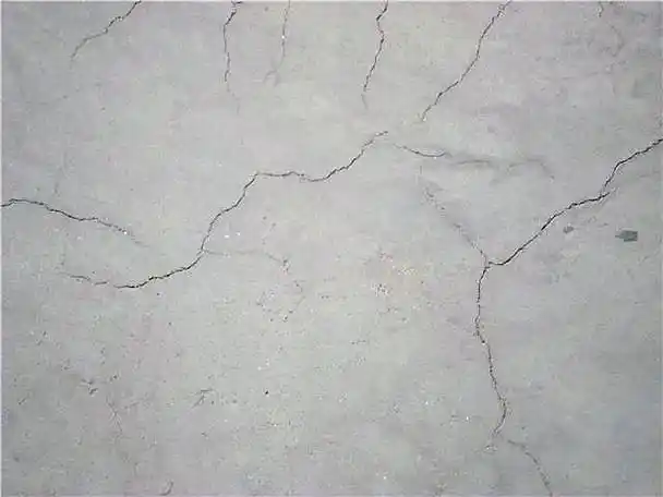 混凝土地面裂缝原因是什么