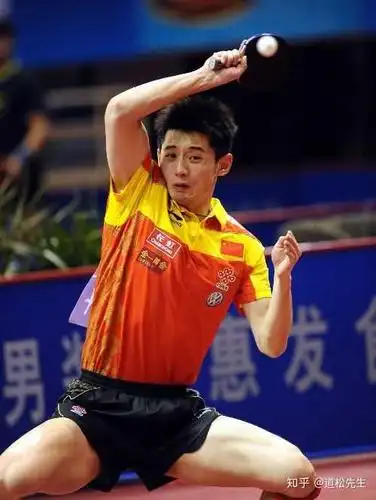 乒乓球横板两种握法哪一个对?