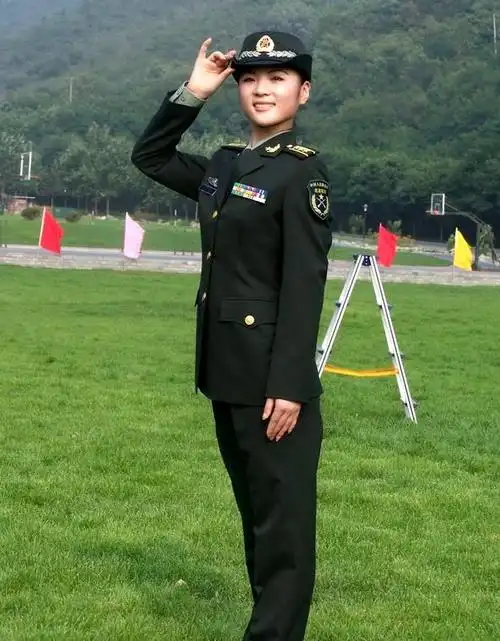 经典中国标准气质当代女军人绝版写真(图片) - 惜缘 - 惜缘博客家园