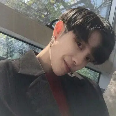 帅哥哥_男生头像_我要个性网