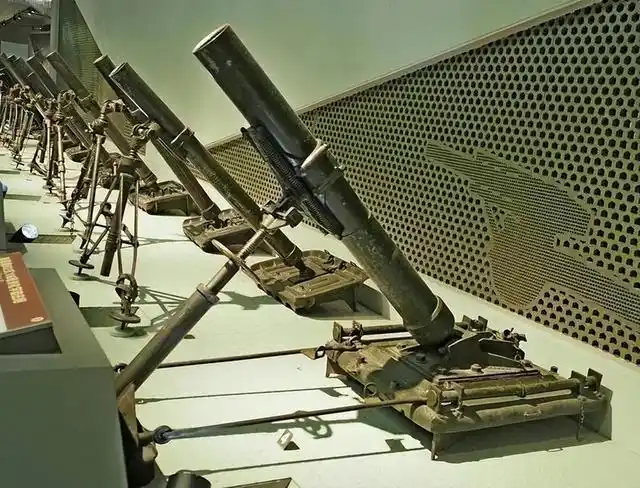 有弹也要有枪—美国m2型107毫米化学迫击炮