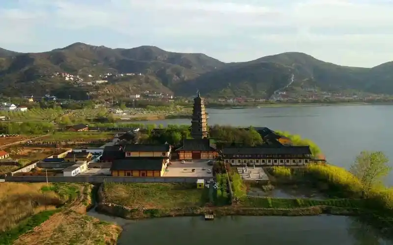 228国道自驾精选航拍之23连云港海清寺塔