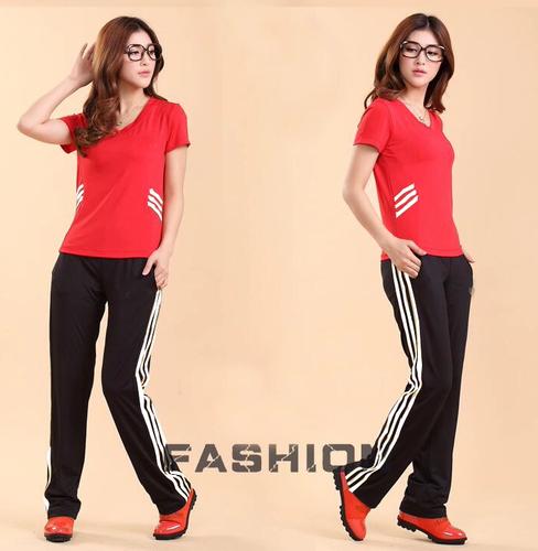 东莞地区的淘宝集市"运动工厂一分店",所属主分类"女装/女士