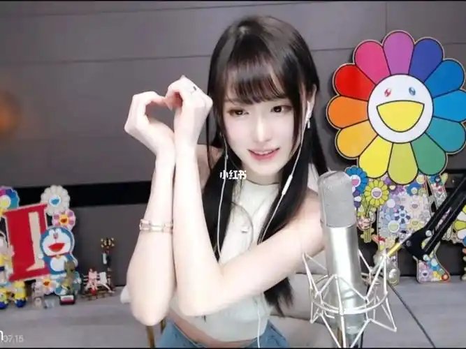 进来看腐团儿花式比心