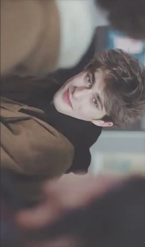 壁纸法版skam第三季eliott