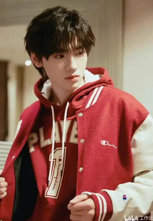 宋亚轩 写真 - 哔哩哔哩