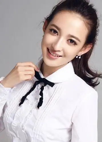 康宁,《恋爱先生》中饰演向程皓泼水的徐乐,婚姻要慎重啊