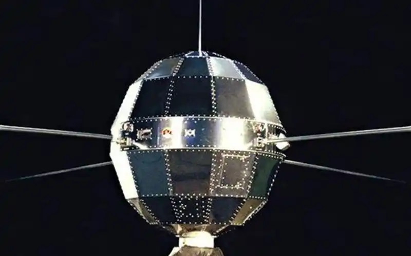 即将迎来50岁生日我国首颗卫星东方红一号过境北京上空