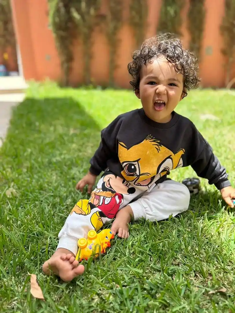 混血萌娃 #人类幼崽 #萌娃日常 #小卷毛 #最酷的小孩 - 抖音