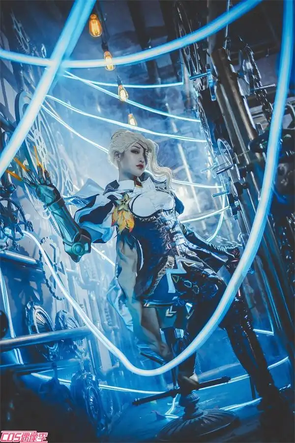 cos偶像季第21期成为机关实验室最棒的收藏品米莱狄