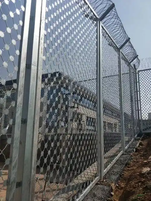 监狱监狱梅花刺片防攀爬护栏网的结构规格和使用年限
