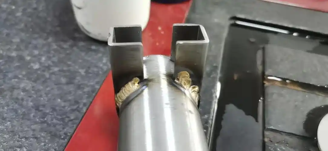 不锈钢管件焊接金黄色焊缝氩弧黄铜焊丝