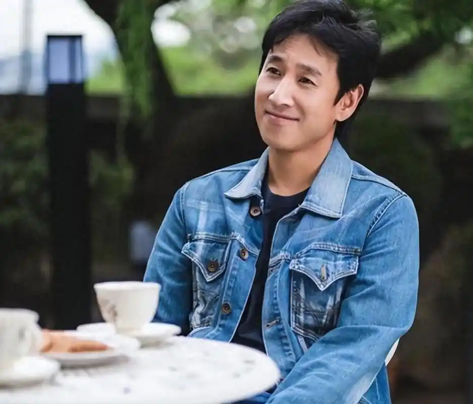 李善均逝世,《我的大叔》台词引关注,网友感慨:坚持一下就好