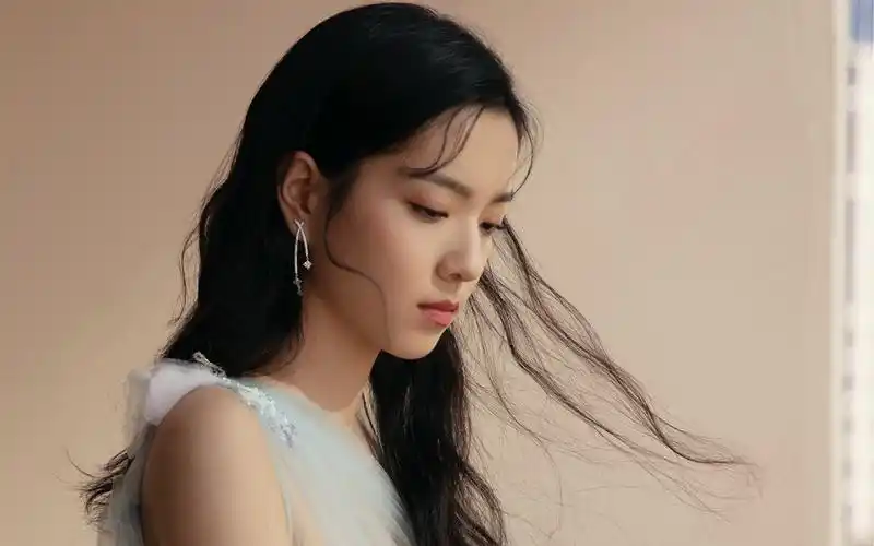 庄达菲甜美气质写真图片桌面壁纸