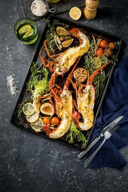 厨艺小白也能操控的法式芝士焗龙虾的做法