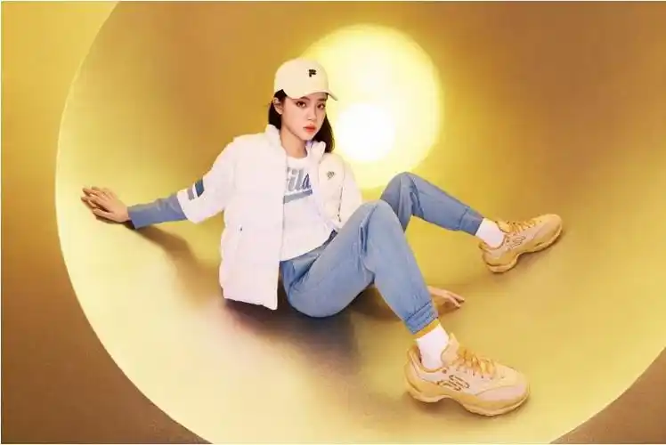 重塑复古跑鞋,fila fusion正式发布全新cheese芝士鞋 - 服饰新品_服装